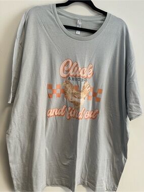 Light Gray Graphic Tee - 'Cluck Around and Find Out'